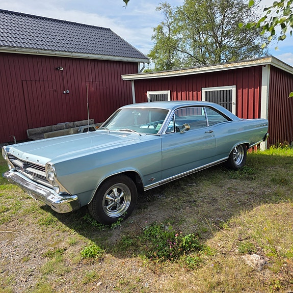 Ford Fairlane 4 of 7