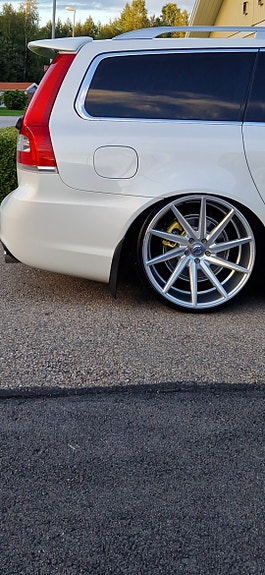 Volvo V70 9 of 9