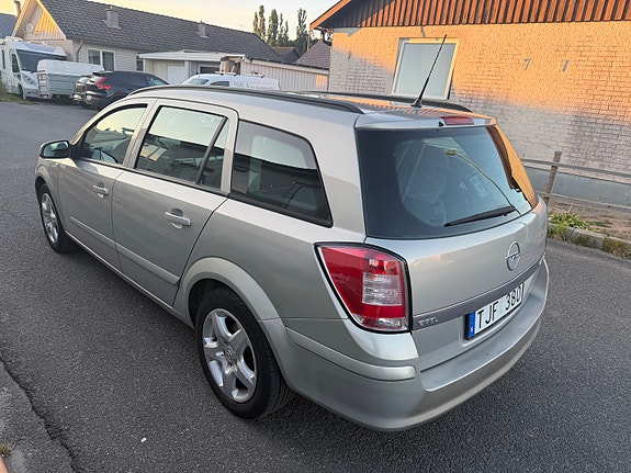 Opel Astra 6 of 10