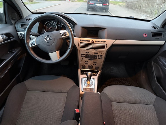 Opel Astra 7 of 10