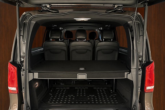 Mercedes-Benz V250 d 8 of 18
