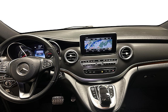 Mercedes-Benz V250 d 15 of 18