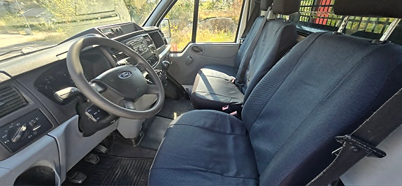 Ford Transit 8 of 14