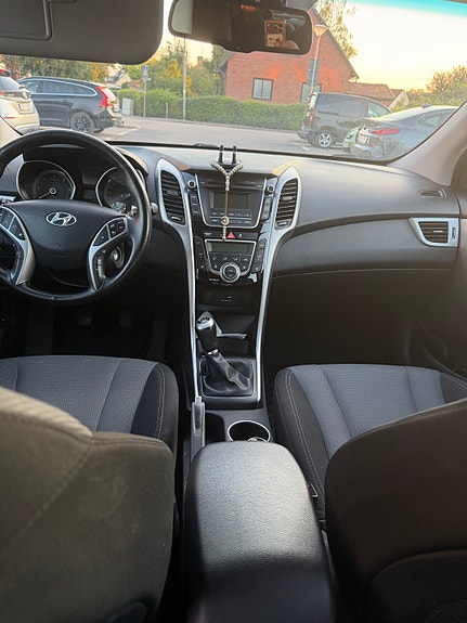 Hyundai i30 7 of 7