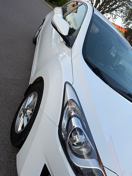 Hyundai i30 3 of 7
