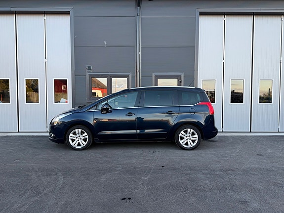 Peugeot 5008 3 of 13
