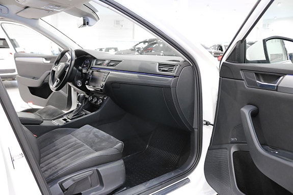 Skoda Superb 13 of 30