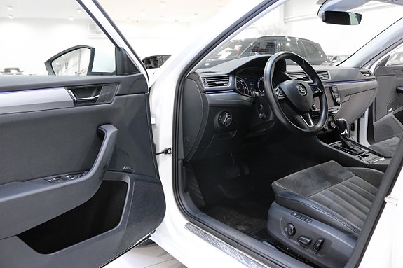 Skoda Superb 11 of 30