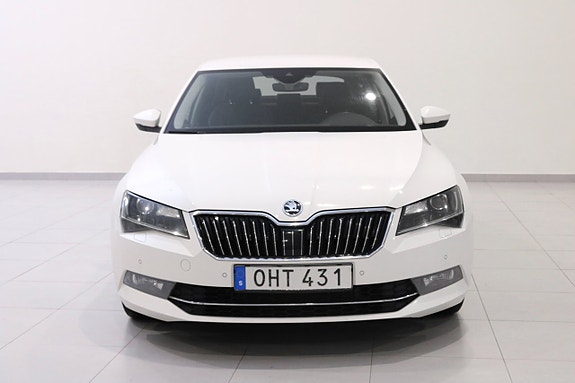 Skoda Superb 8 of 30
