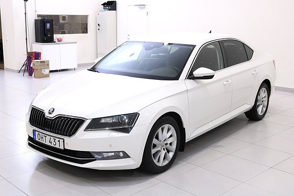 Skoda Superb 7 of 30