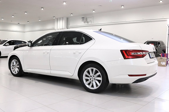 Skoda Superb 6 of 30