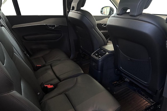 Volvo XC90 9 of 24