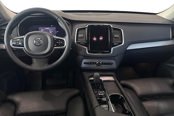 Volvo XC90 10 of 24