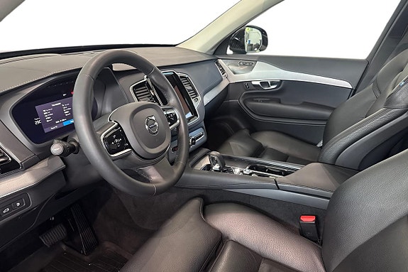 Volvo XC90 14 of 24