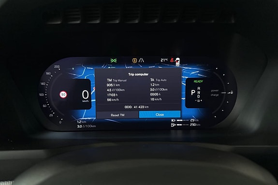 Volvo XC90 16 of 24