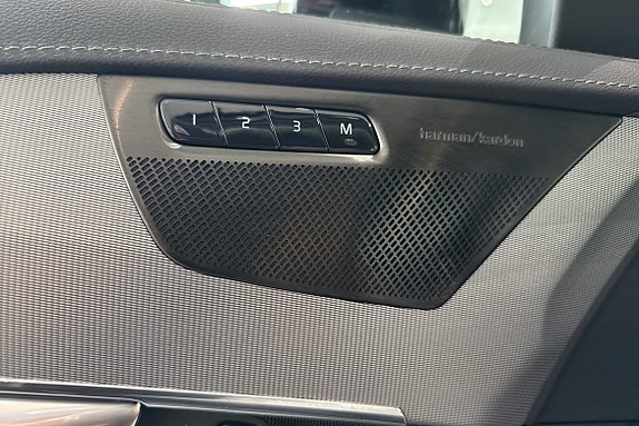 Volvo XC90 23 of 24