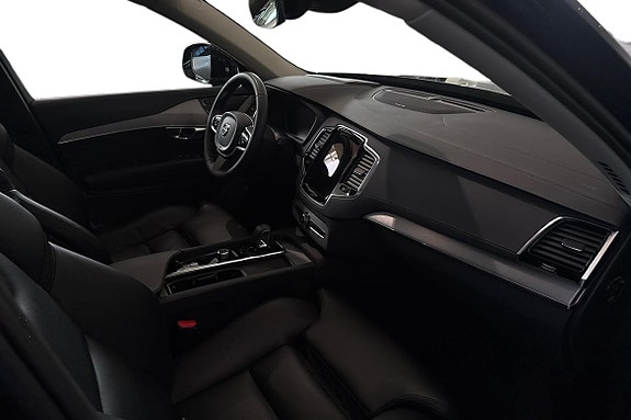 Volvo XC90 7 of 24