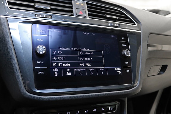 Volkswagen Tiguan 24 of 30
