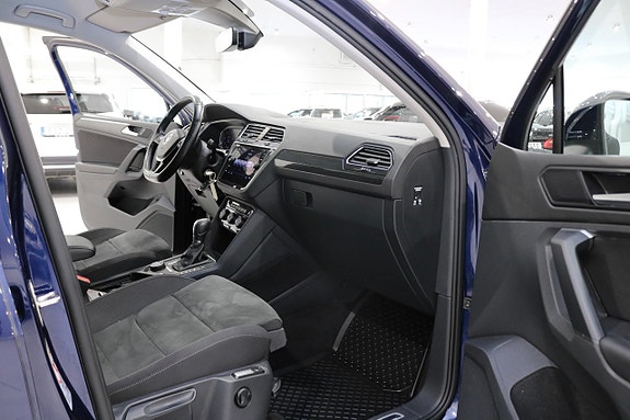 Volkswagen Tiguan 12 of 30