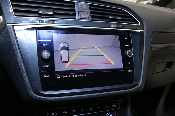 Volkswagen Tiguan 26 of 30