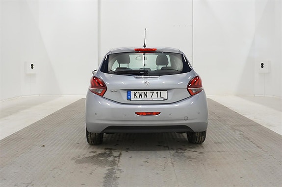 Peugeot 208 4 of 20