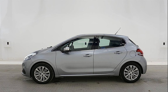 Peugeot 208 2 of 20