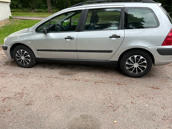 Peugeot 307 4 of 5