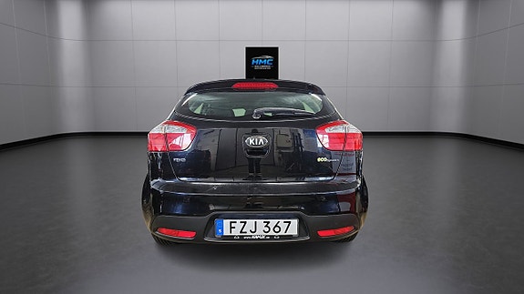 Kia Rio 5 of 10