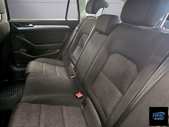 Volkswagen Passat 8 of 9
