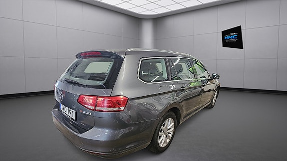 Volkswagen Passat 6 of 9