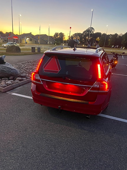 Volvo V70 2 of 11