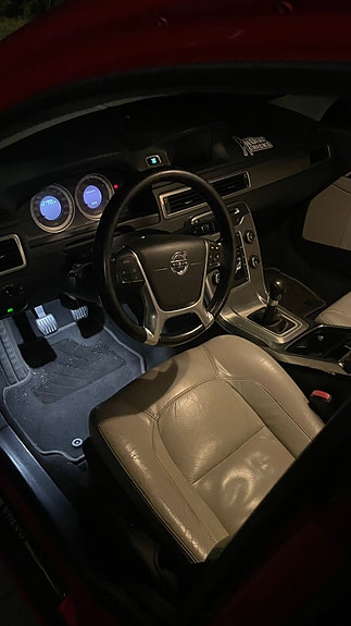 Volvo V70 10 of 11
