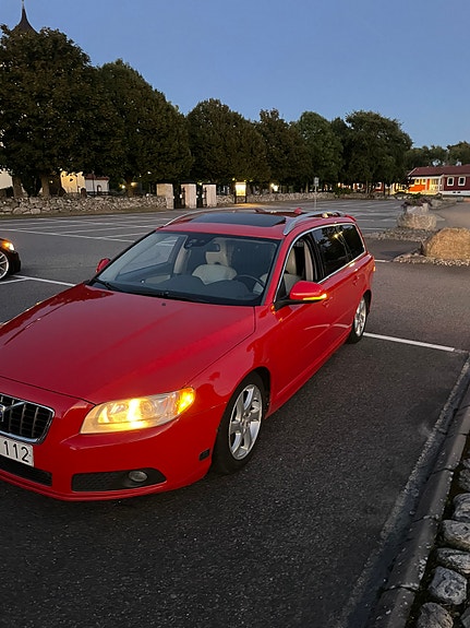 Volvo V70 5 of 11