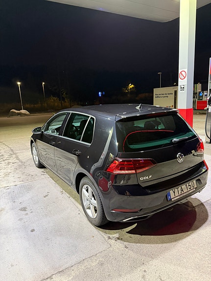 Volkswagen Golf VII 3 of 10