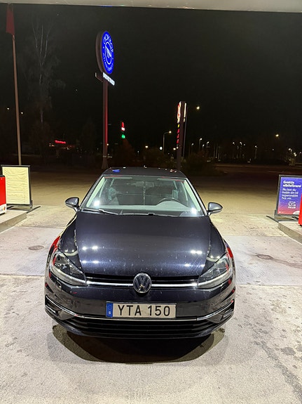 Volkswagen Golf VII 7 of 10