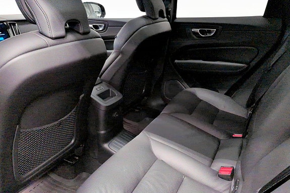 Volvo XC60 9 of 10