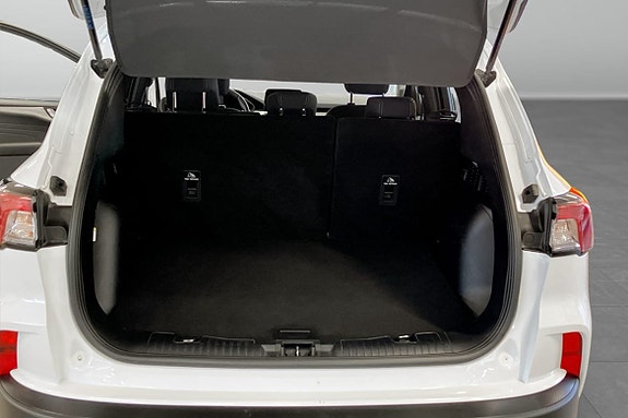 Ford Kuga 9 of 9