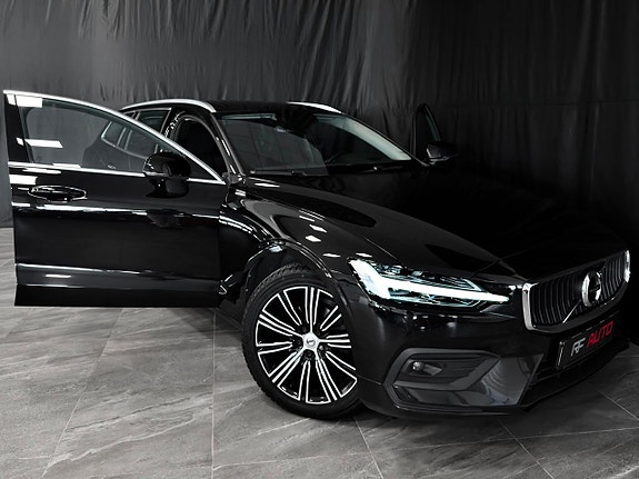 Volvo V60 4 of 30