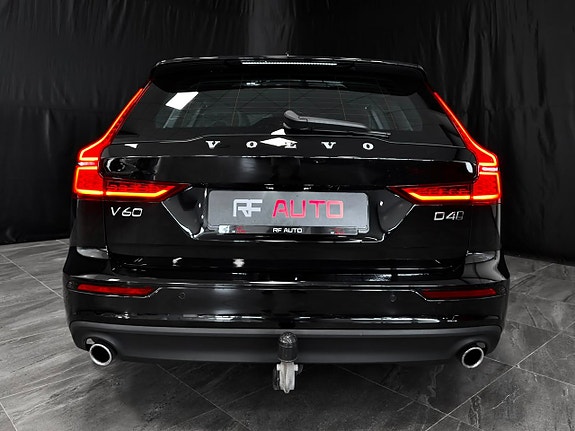 Volvo V60 14 of 30