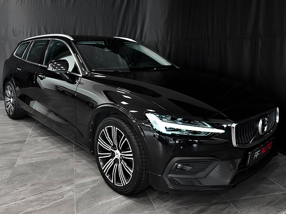 Volvo V60 2 of 30