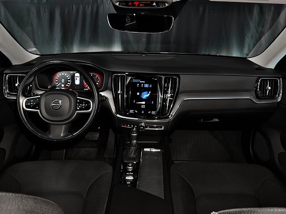 Volvo V60 19 of 30