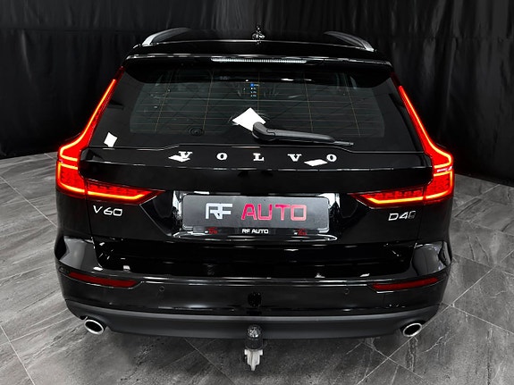 Volvo V60 13 of 30