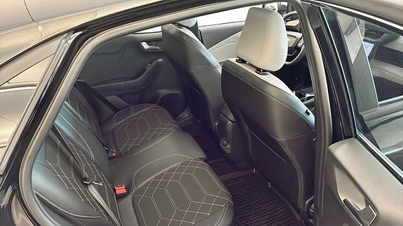 Ford Puma 5 of 9
