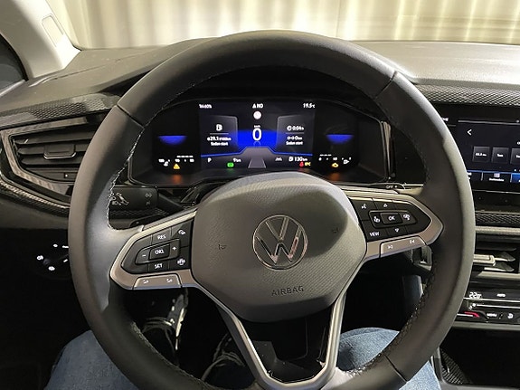 Volkswagen Polo 12 of 15