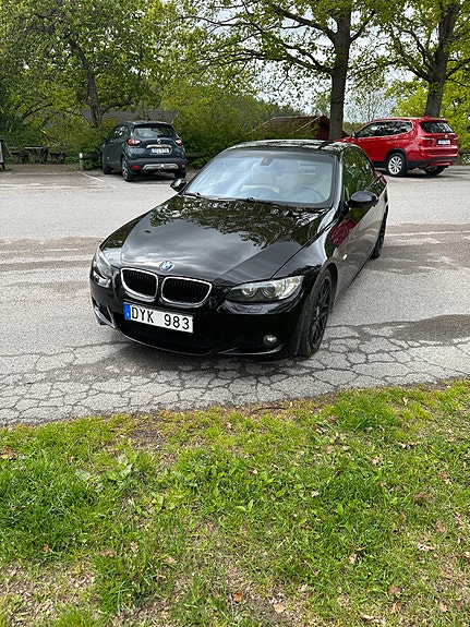 BMW 330d 5 of 5
