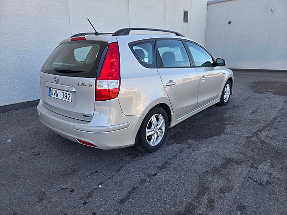 Hyundai i30 7 of 18