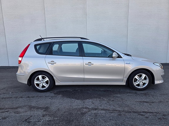 Hyundai i30 8 of 18