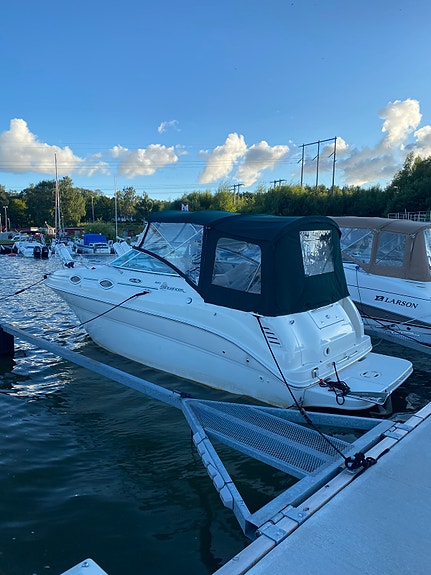 Sea ray 240 2 of 6