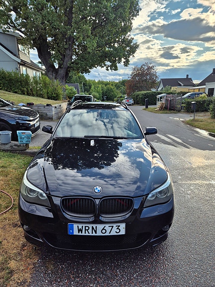 BMW 530i 2 of 6