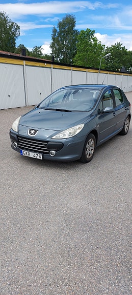 Peugeot 307 2 of 4